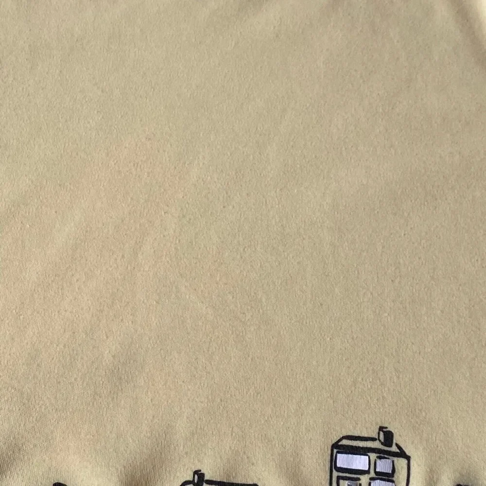 Koret Top Tee Women Large Yellow Multi Embellished Rhinestones Shopping Scenes - Picture 9 of 12